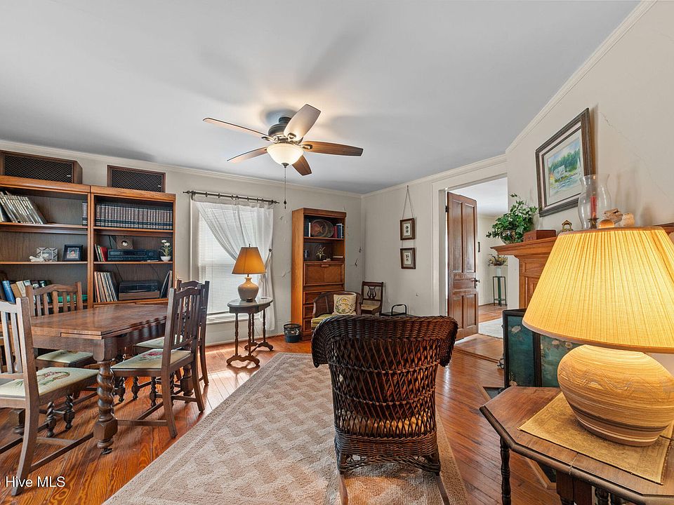 28th image of 609 E Main Street