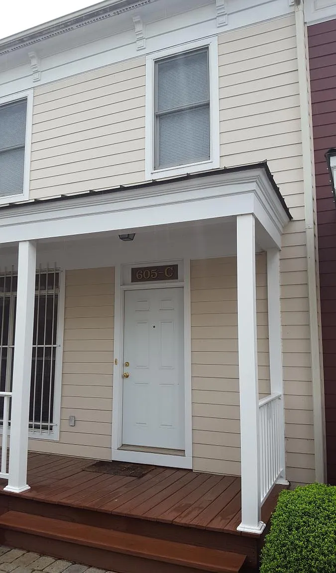 605 Spring Street — Photo 3