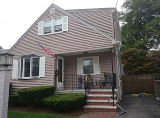 18 Albright St, West Roxbury, MA 02132