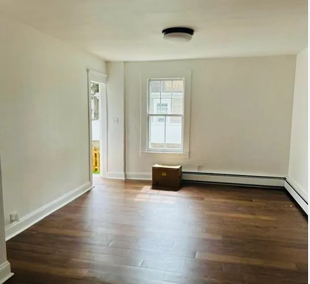 21 Woodbine St #1 — Photo 2