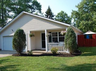 1090 Lloyd Ave, Aurora, OH 44202