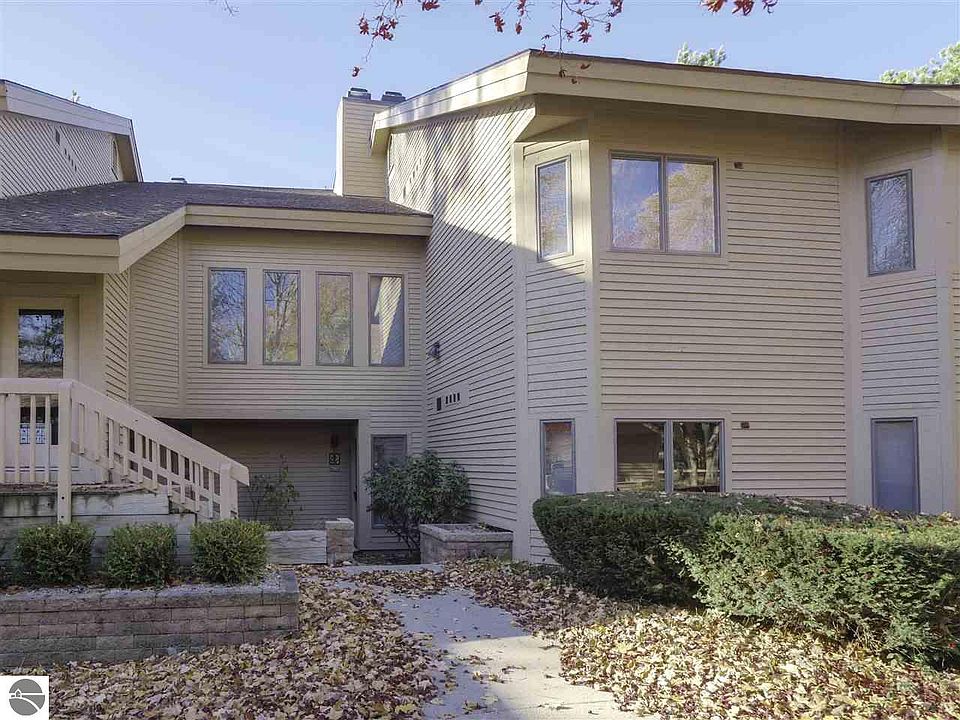 1st image of 7769 Clearwater Dr