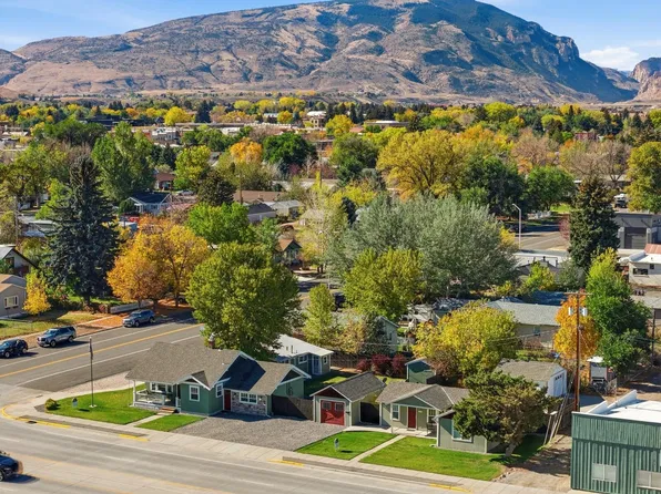 719 16th St, Cody, WY 82414