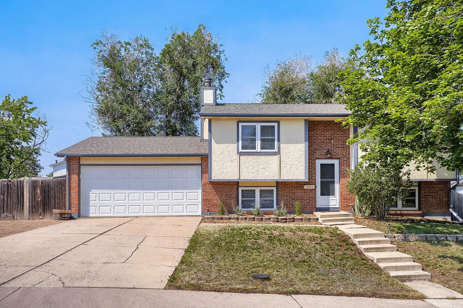 3 bed, 1638 sqft, $2,600 — Photo 1