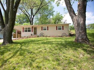 2733 W Randolph St, Saint Charles, MO 63301