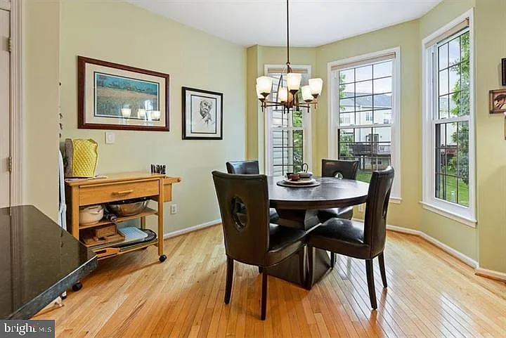 412 E Oakmeade Dr — Photo 11
