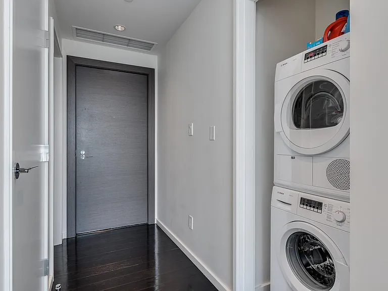 1151 Georgia St W #6001 — Photo 16