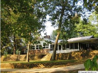 660 River Run Rd, Gadsden, AL 35901