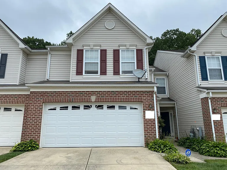 207 Merlin Dr — Photo 1