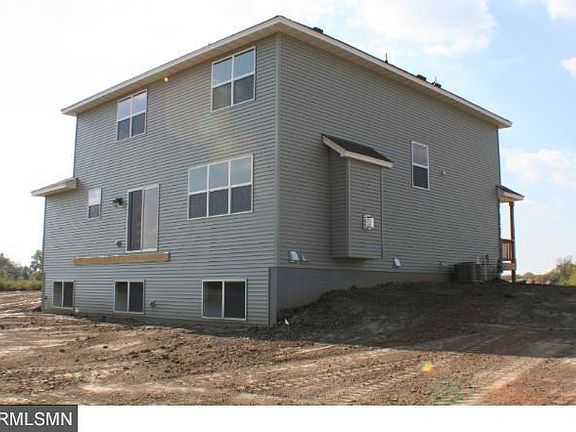 3rd image of 24265 Holm Oak Ave