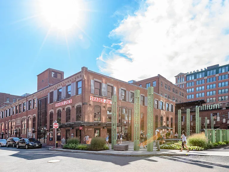 Visit the shops along Congress and Thomas Street.