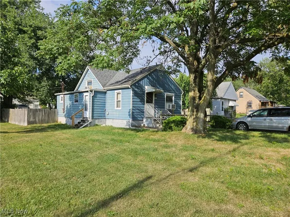 4541 French Creek Rd, Sheffield Village, OH 44054