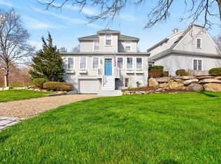 1 Peaked Cliff Rd, Bourne, MA 02532