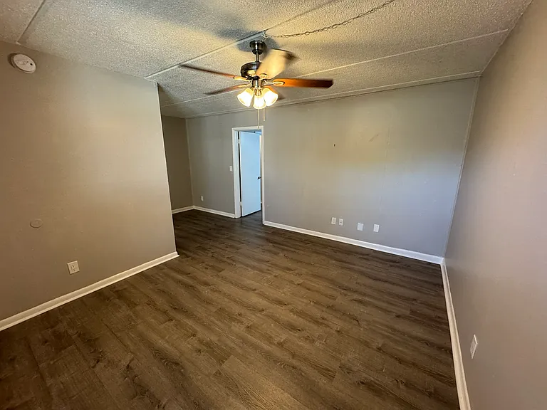 330 45th Ave S #5 — Photo 5