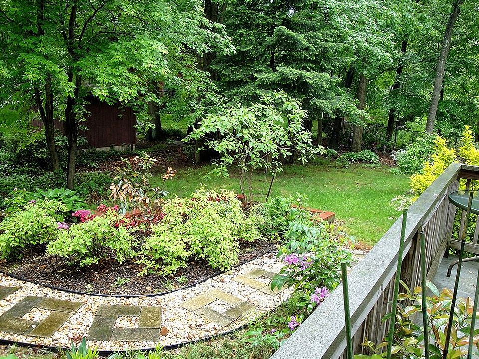 2nd image of 22 Watchung Rd