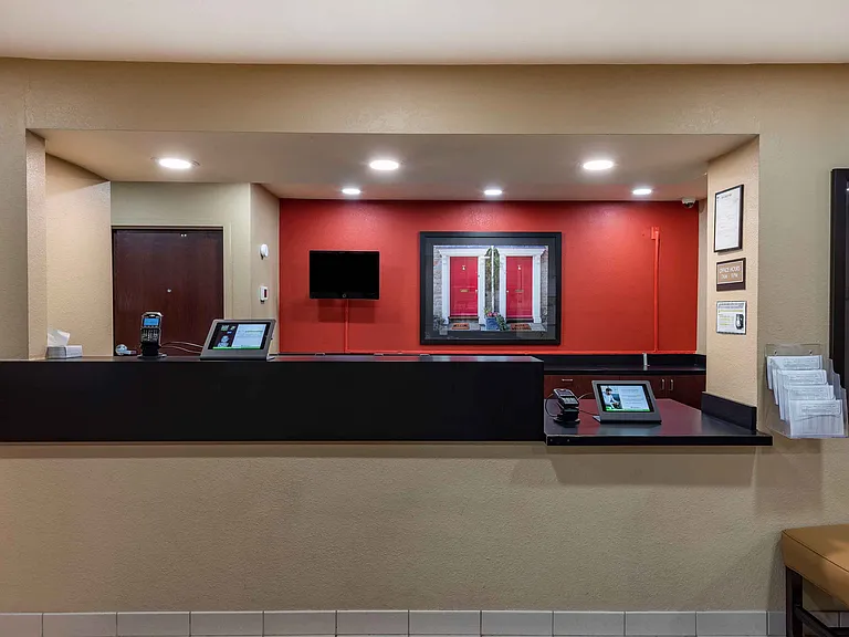 Lobby and Guest Check-in