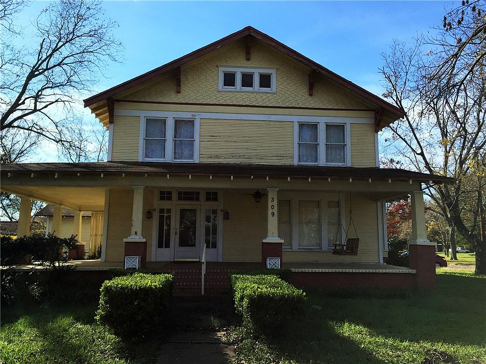 1st image of 309 W San Saba St