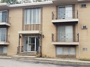 5382 Lee Rd APT 201, Maple Heights, OH 44137