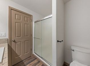 840 SW Oakdale Ave, Dallas, OR 97338