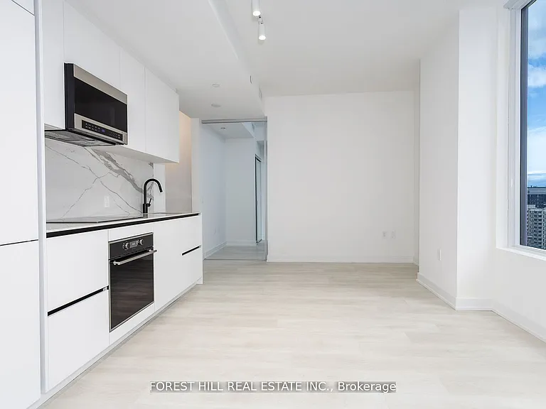 117 Broadway Ave #1302 — Photo 8