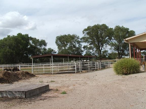 BARNS WEST END SHOWING THE 4 EXTERIOR CO