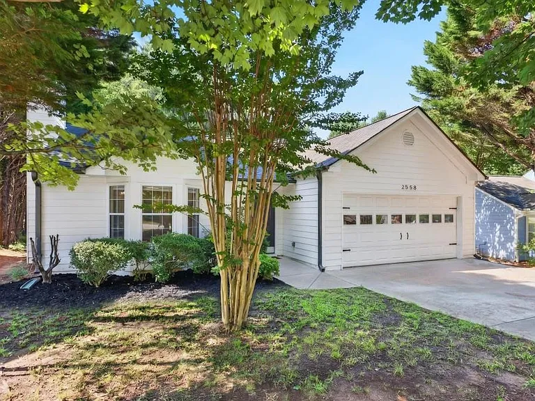 2558 Candlewood Way — Photo 5