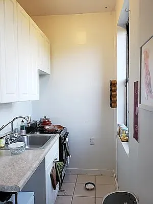 Rented by Signature Property Realty | media 17