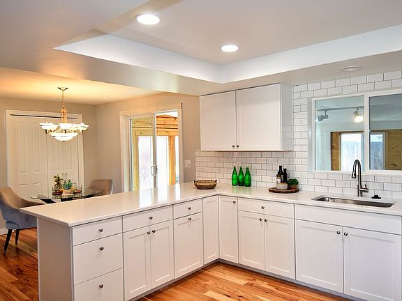 Kitchen Bar