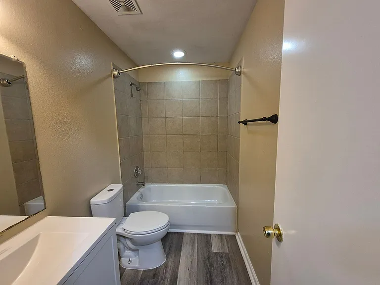 8806 Slumber Ln — Photo 14