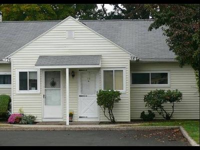 78 Applewood Dr, Chicopee, MA, 01022