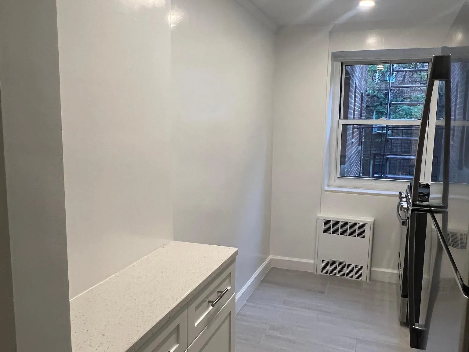 13520 Hoover Ave — Photo 4