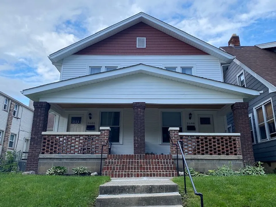 2598-2600 Dayton Ave
