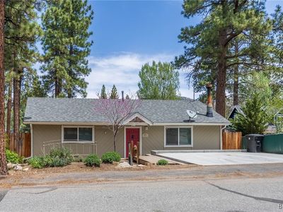 613 W Aeroplane Blvd, Big Bear City, CA, 92314