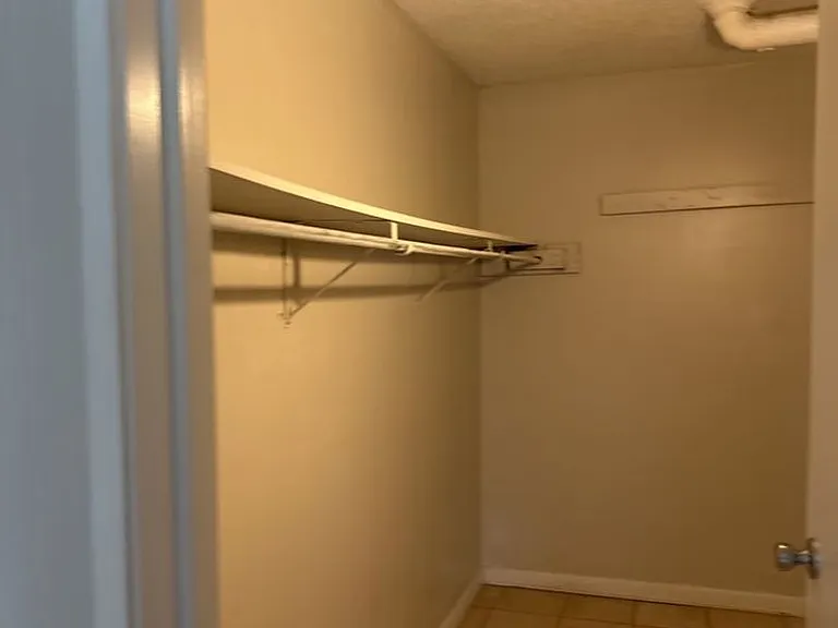 Ridge Terrace Apartments — Photo 37