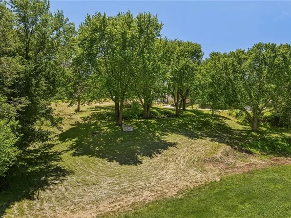 325 A St, Saint Joseph, MO 64501