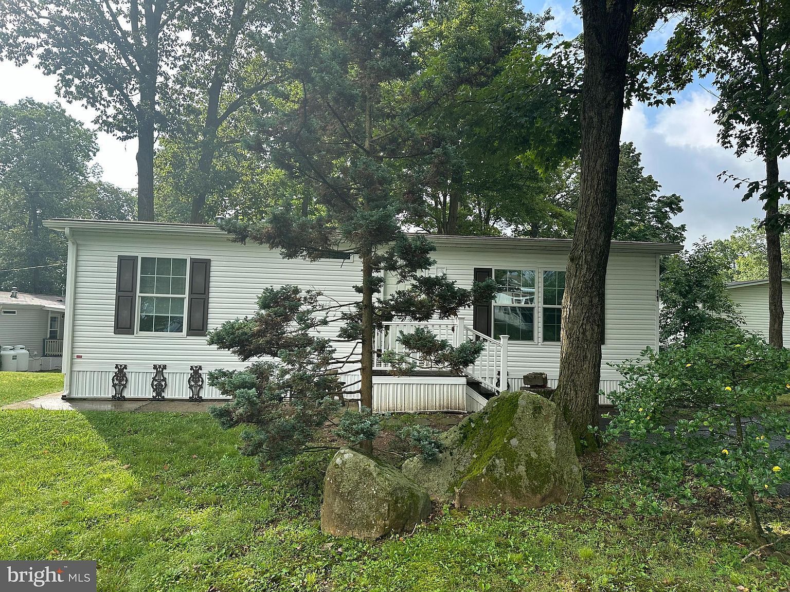 11 Dogwood Dr, Quakertown, PA 18951 MLS PABU2055436 Zillow