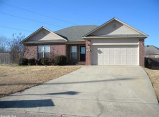 18 Jacob Cv, Ward, AR 72176