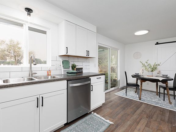 4th image of 3837 NW Dutton Way