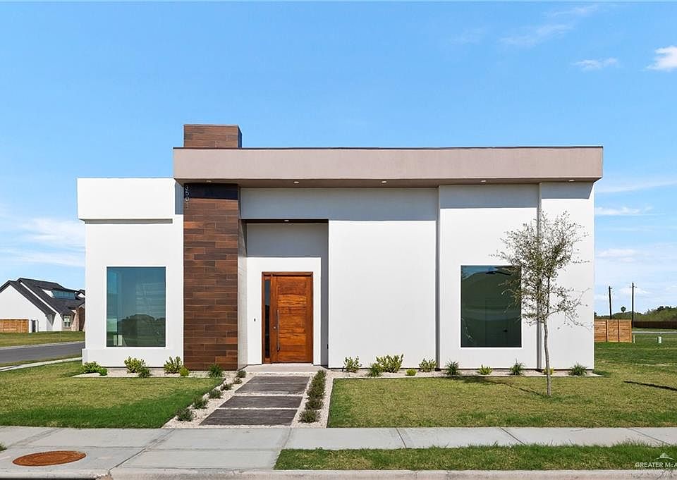 1st image of 3501 E Noronha Dr