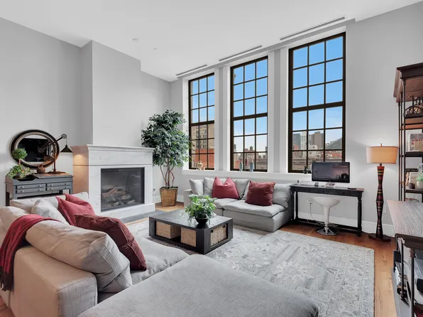 520 West 45th Street 5B image 3 of 14