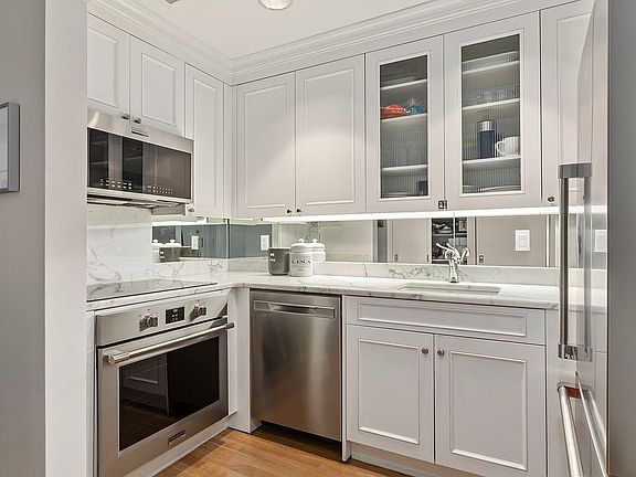 5th image of 502 Park Ave APT 14F