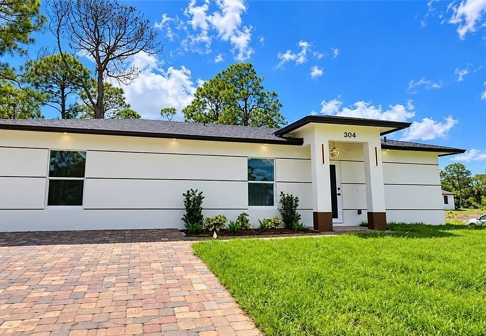 304 McArthur Blvd
