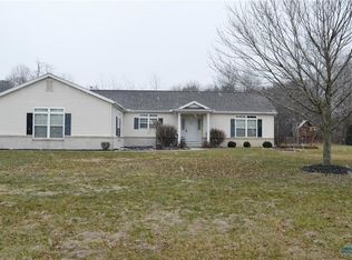 4120 Creekside Dr, Swanton, OH 43558