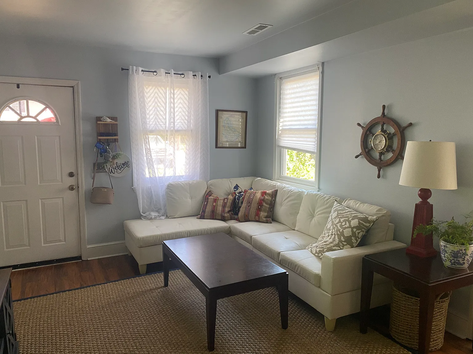 3 bed, 1445 sqft, $3,700 — Photo 3