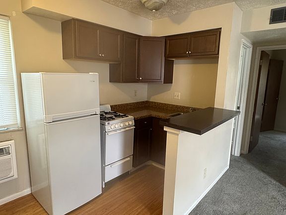 5th image of 695 Riverview Dr #04e98c08c