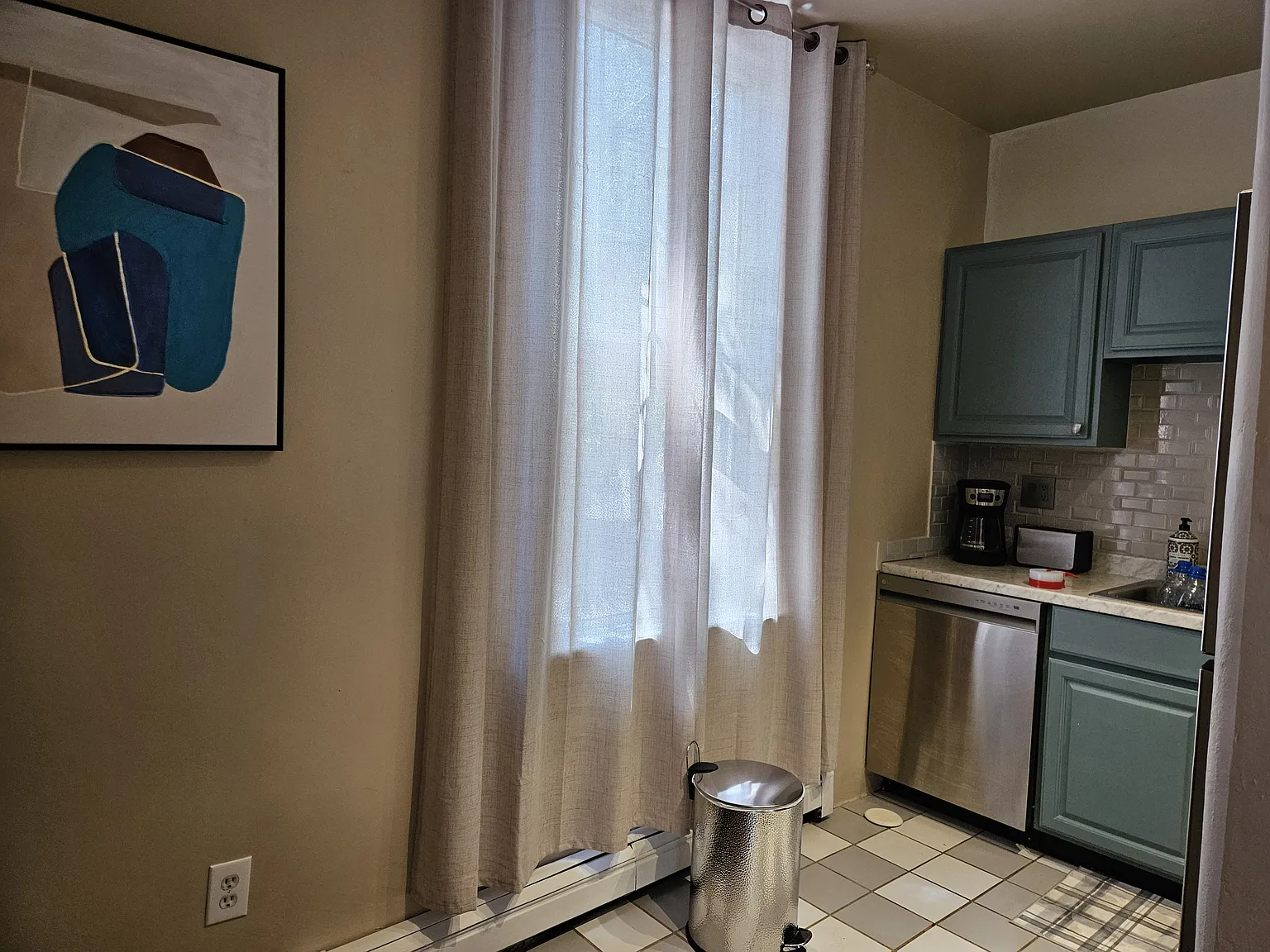 640 Paseo De Peralta — Photo 4