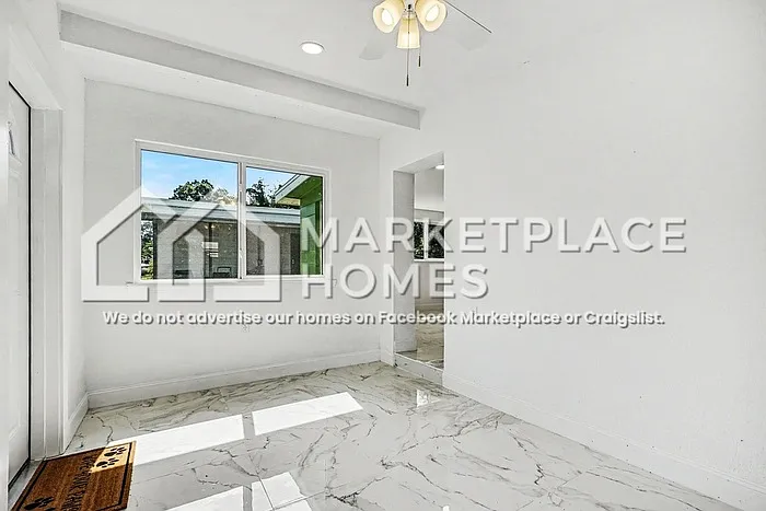 408 Bassedena Cir N — Photo 4