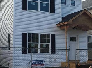 126 Buscher Ave, Valley Stream, NY 11580