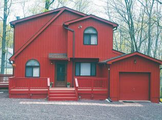 101 Withywindle Way, Tamiment, PA 18371