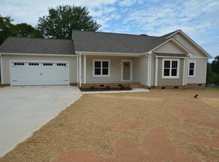 207 Terrace Pl, Lincolnton, NC 28092